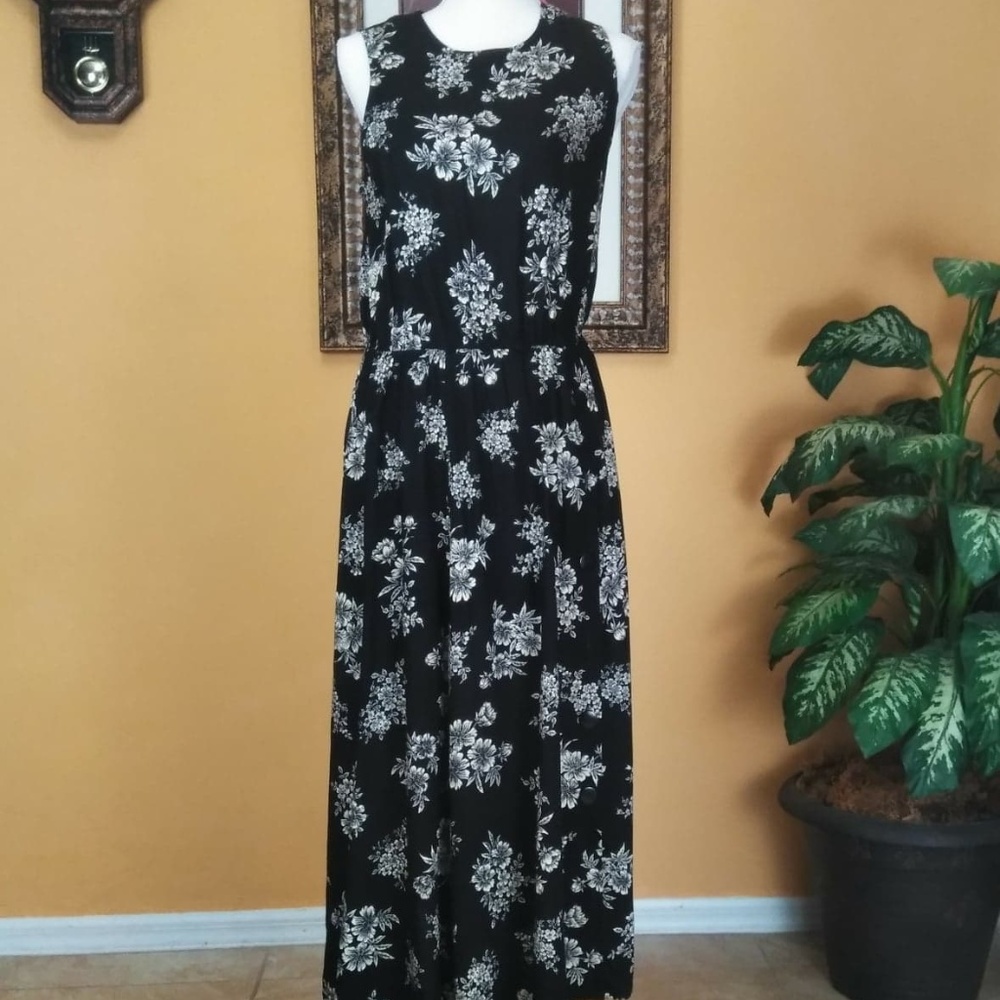 Jamie Brooke Button Front Sleeveless Floral Dress